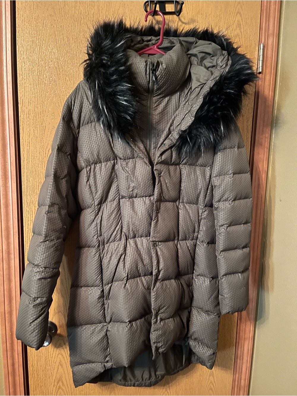The North Face women Olive Quilted Puffer with Faux Fur Trim